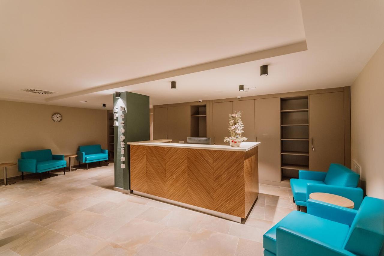 Ensana Ursina Hotel Совата Екстериор снимка